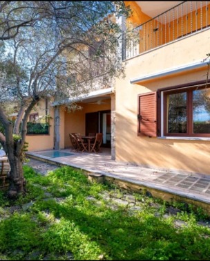 SAN TEODORO : APPARTAMENTO A 600m DALLA CINTA